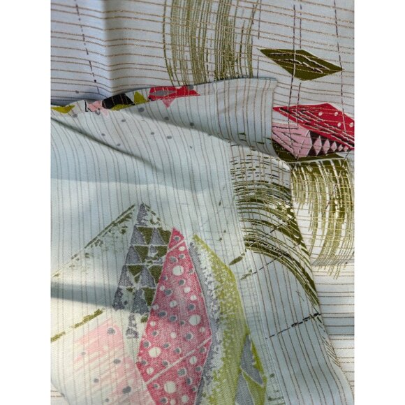 Vintage Mid-Century Print Curtain Panel Pink Green on White 90.5x20.25" - Picture 6 of 7